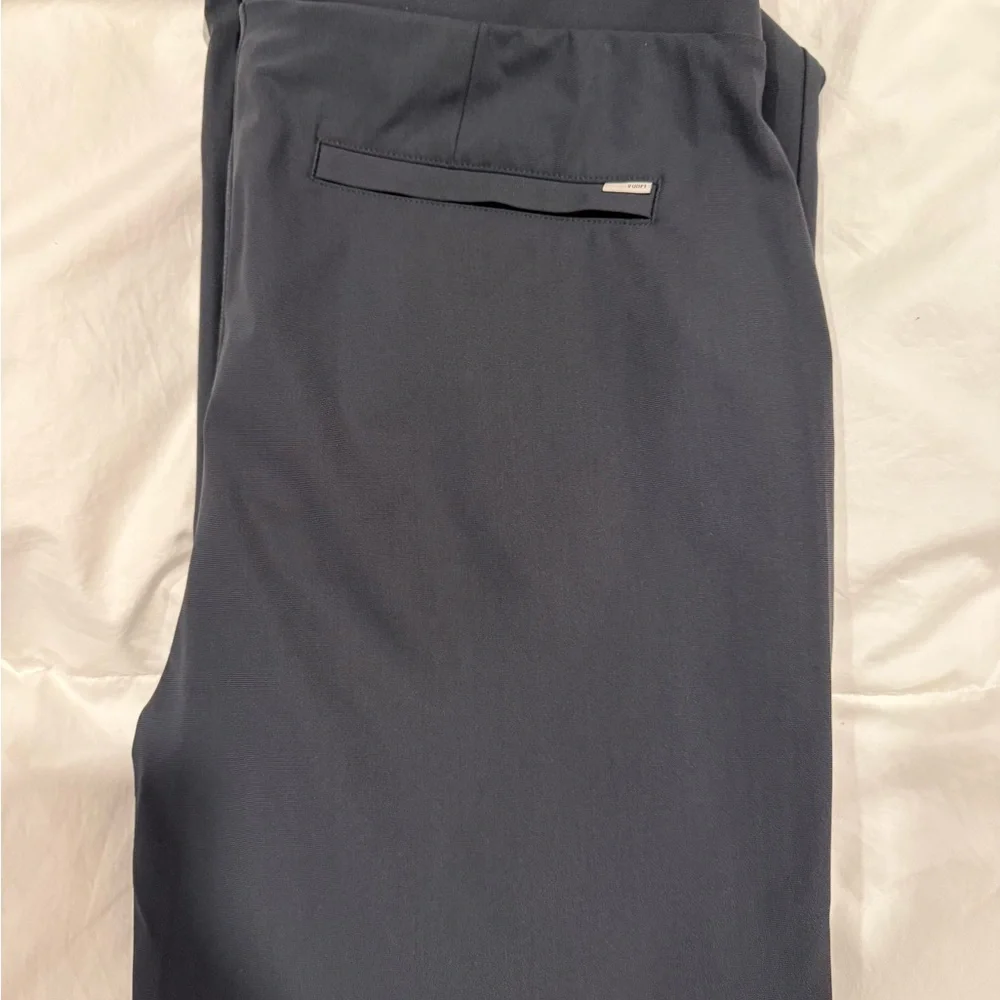 Vuori Women's Navy Pants - Picture 6 of 7